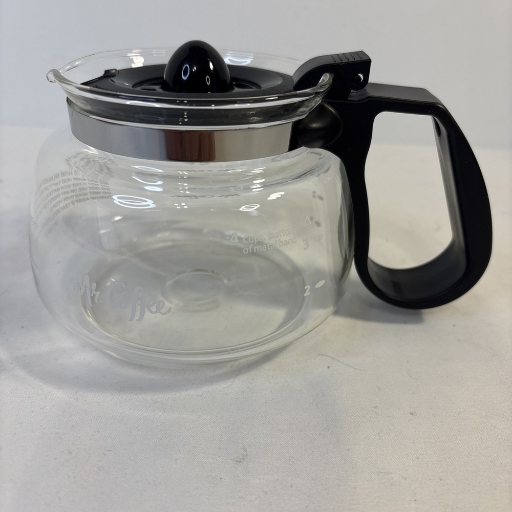 Mr. Coffee 4 Cup Replacement Coffee Pot Glass Carafe Excellent Condition M136AJ